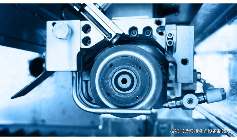 精密划片机国产核心部件替代率分析